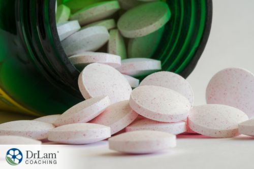 An image of melatonin supplements