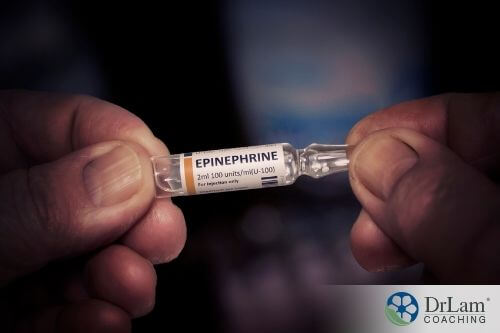 An image of an epinephrine vial